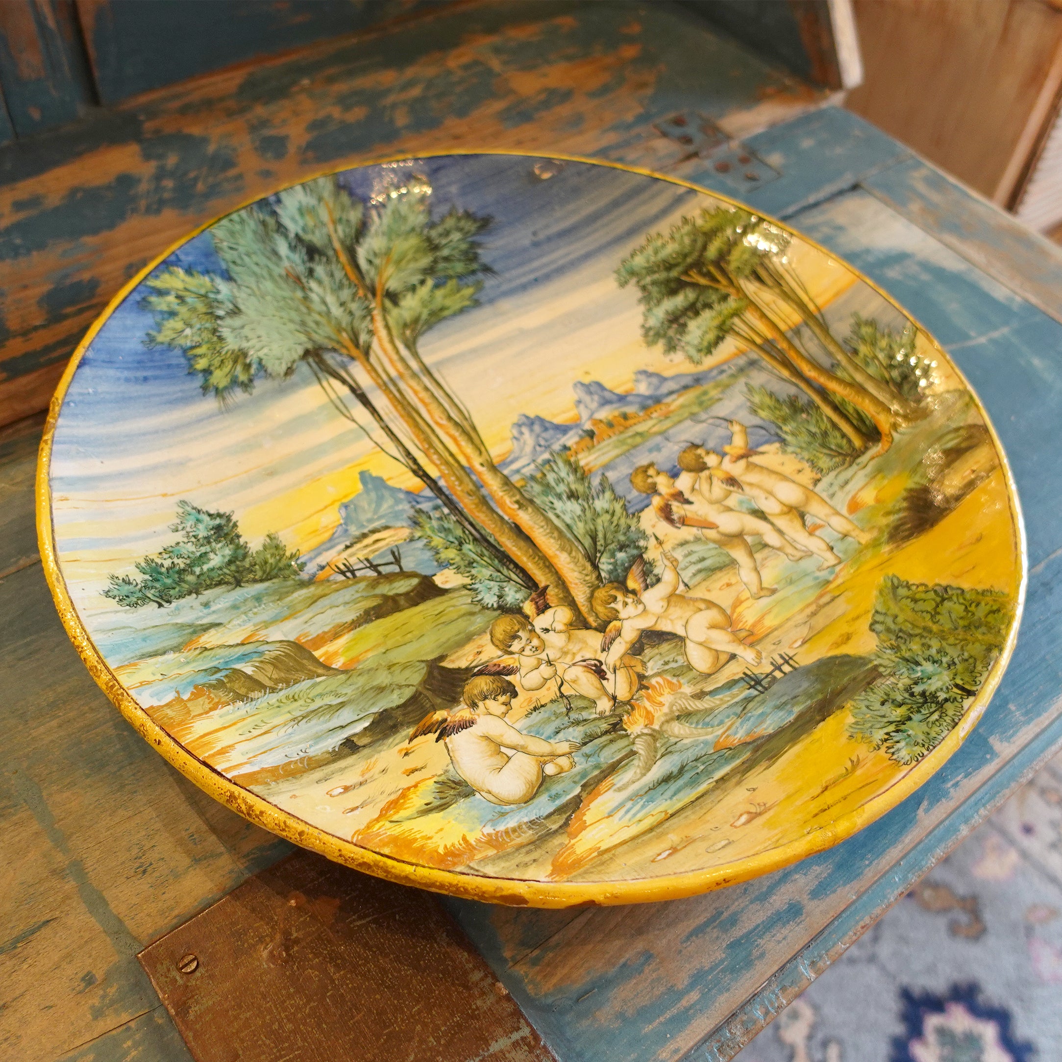 Authentic-Italian-Maiolica-Pitting-and-Glaze-Patina-Detail