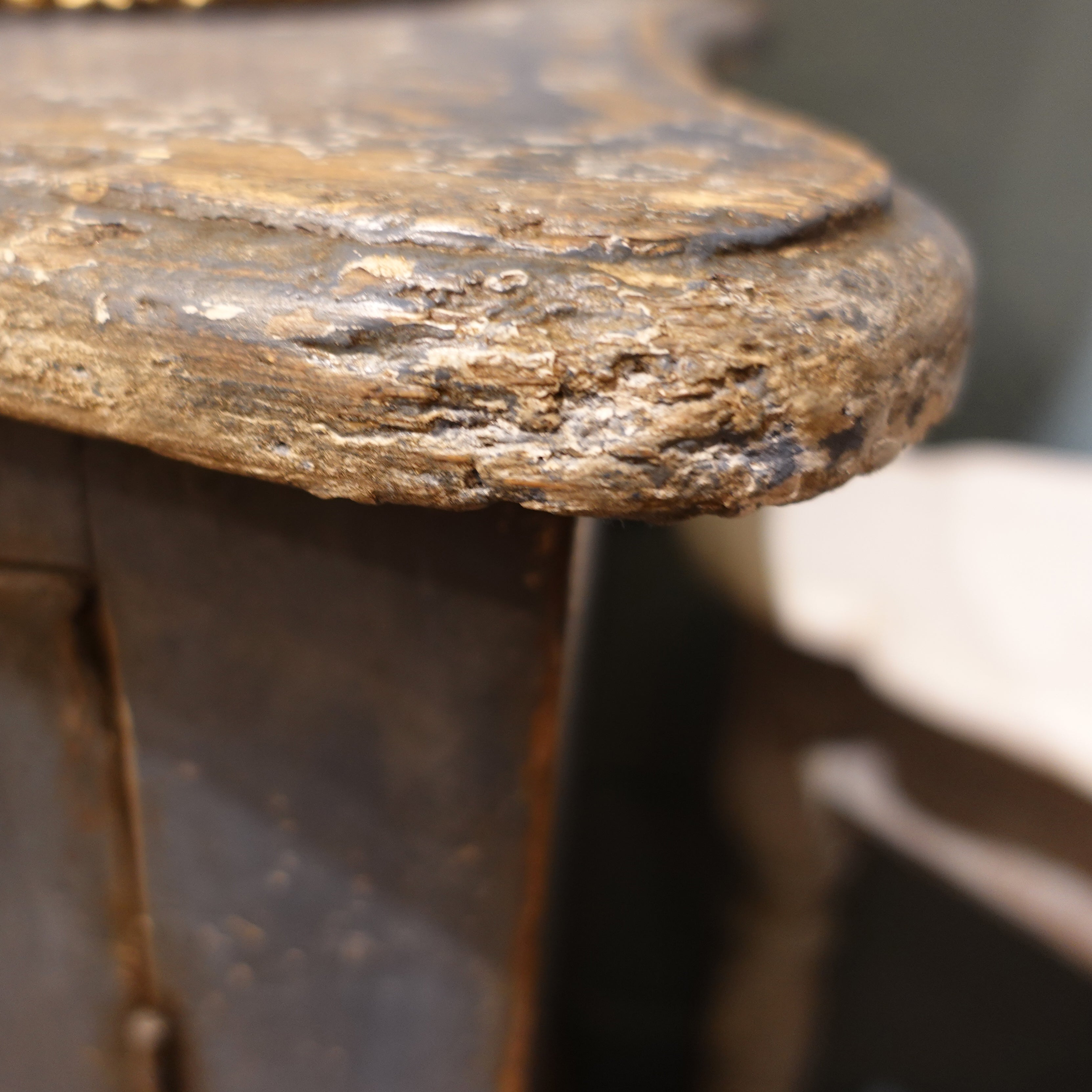 The Color of the Tuscan Twilight: A Pair of Late 18th-Century Cerulean Cupboards